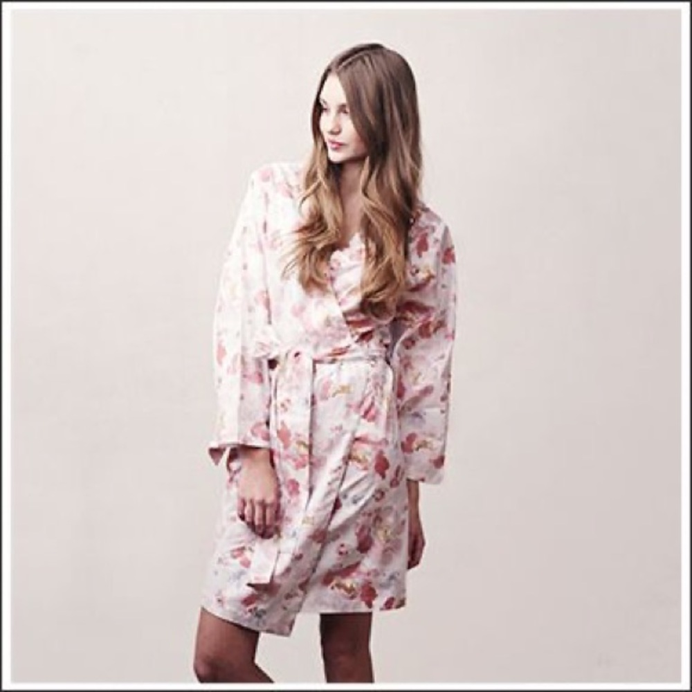 Plum Pretty Sugar Kimono Robe NWT, Large